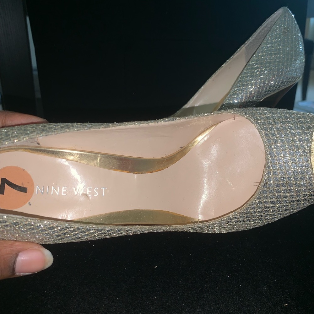 Heels - Picture 2 of 4